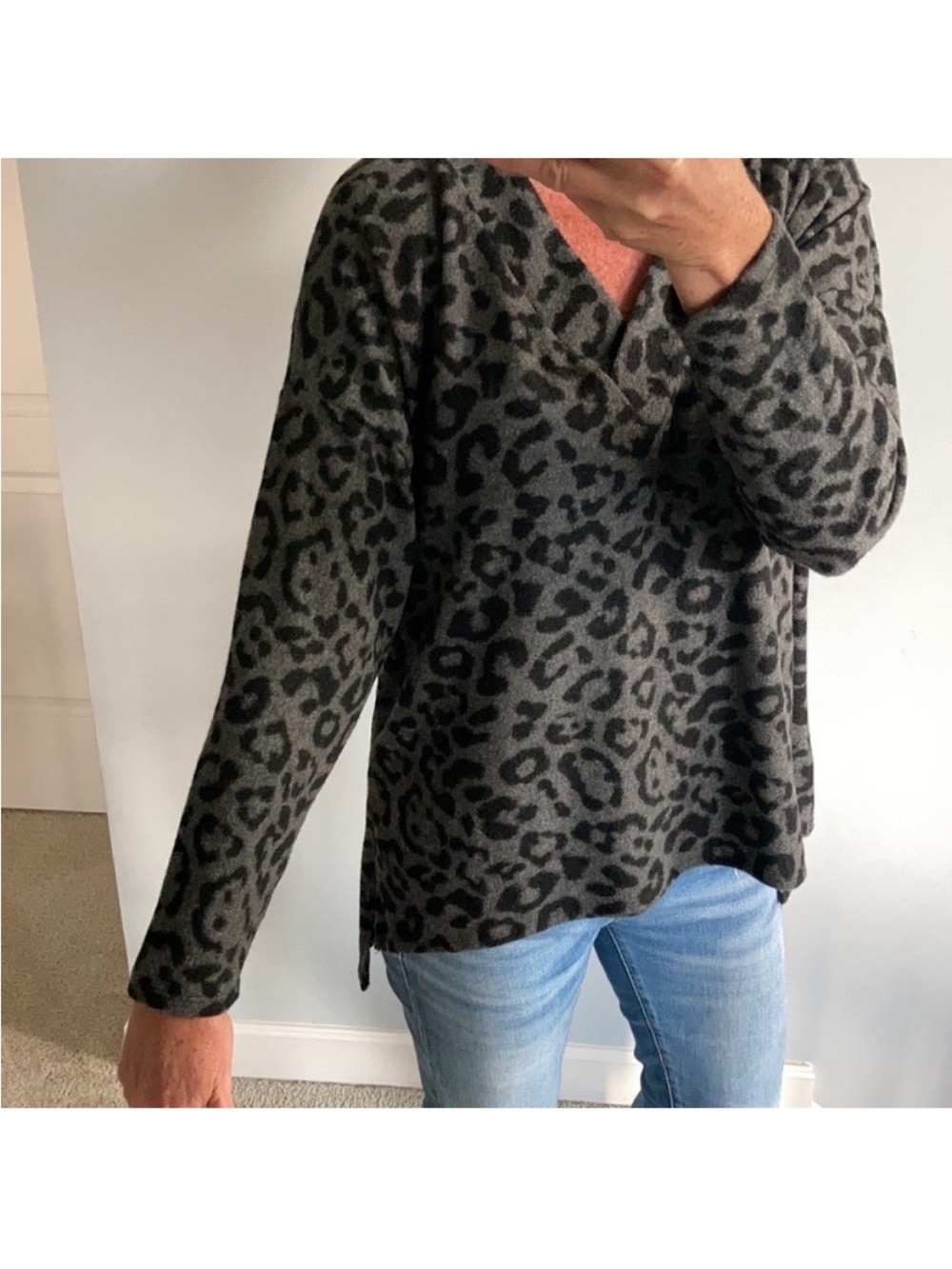 Long Sleeve Animal Print Tunic Top - Picture 5 of 7